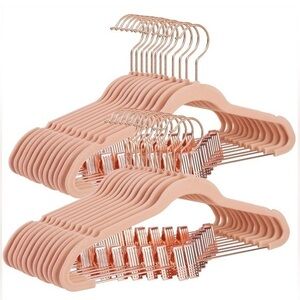 24 Pack Non Slip Space-Saving Hangers w/ Rose Hold Clips & Hooks, Light Pink